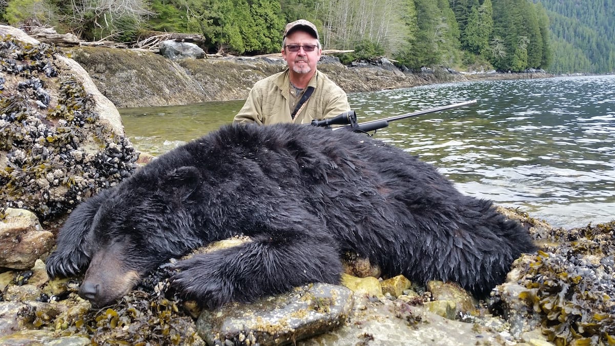 First ocean hunt of the year. We would have lost this bear if it wasn't for some quick thinking of Guide Ben with a Halibut Rod!